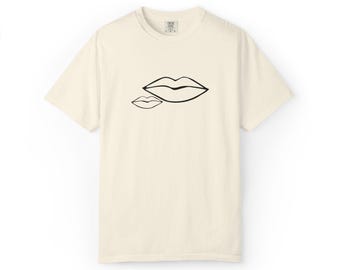 Lips Logo T-shirt | Minimal Text Graphic Tee