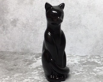 Black Mini Tall Cat encaja muy bien en una maceta, terrario, rincón o incluso en una pecera beta. demasiado lindo