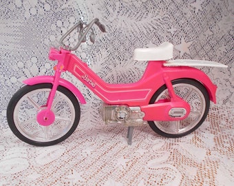barbie sisters cycling fun with bikes and scooter