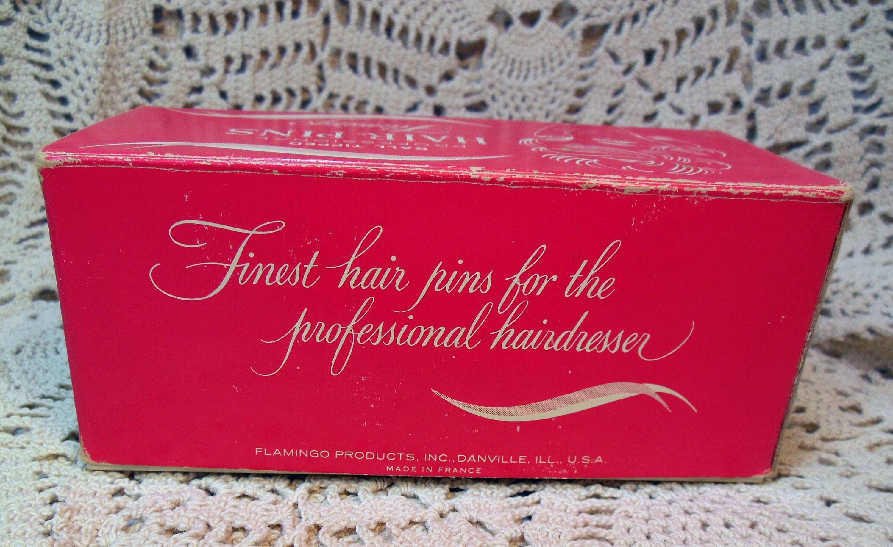 Vintage Beauty Lot New Avon Beauty Mates Diane Flamingo Hair Pins Handkerchief Avanti Press Fancy Flamingo On Beach Funny / Humorous  main image 4