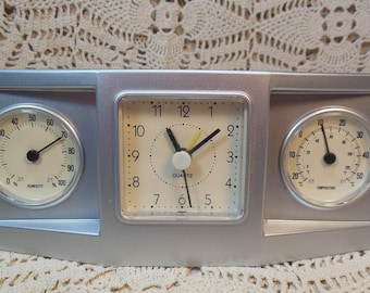 Vintage Silver Weather Station Clock Humidity and Temperature Battery Operated