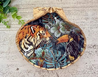 Tiger Toucan Tropical Shell Key Dish, Coastal Beach House Decor, Jungle Tattoo Art Catchall, Wildlife Accent, Vanity Jewlery Ring Holder,