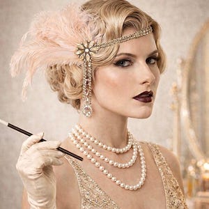 Flapper Jewelry Set 6 Piece,Gatsby Party Accessories, Pearl Necklace , Feather Headpiece, Fringe Earrings, Gloves, Roaring 20s Costume