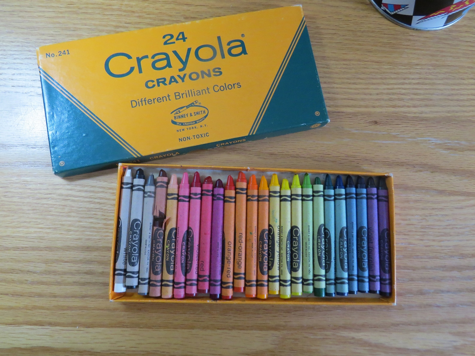 Vintage 1990s Crayola Marker Tin / Vintage Crayola Crayons / Etsy