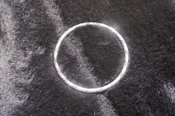 Solid Sterling Silver bangle with engraved design… - image 1