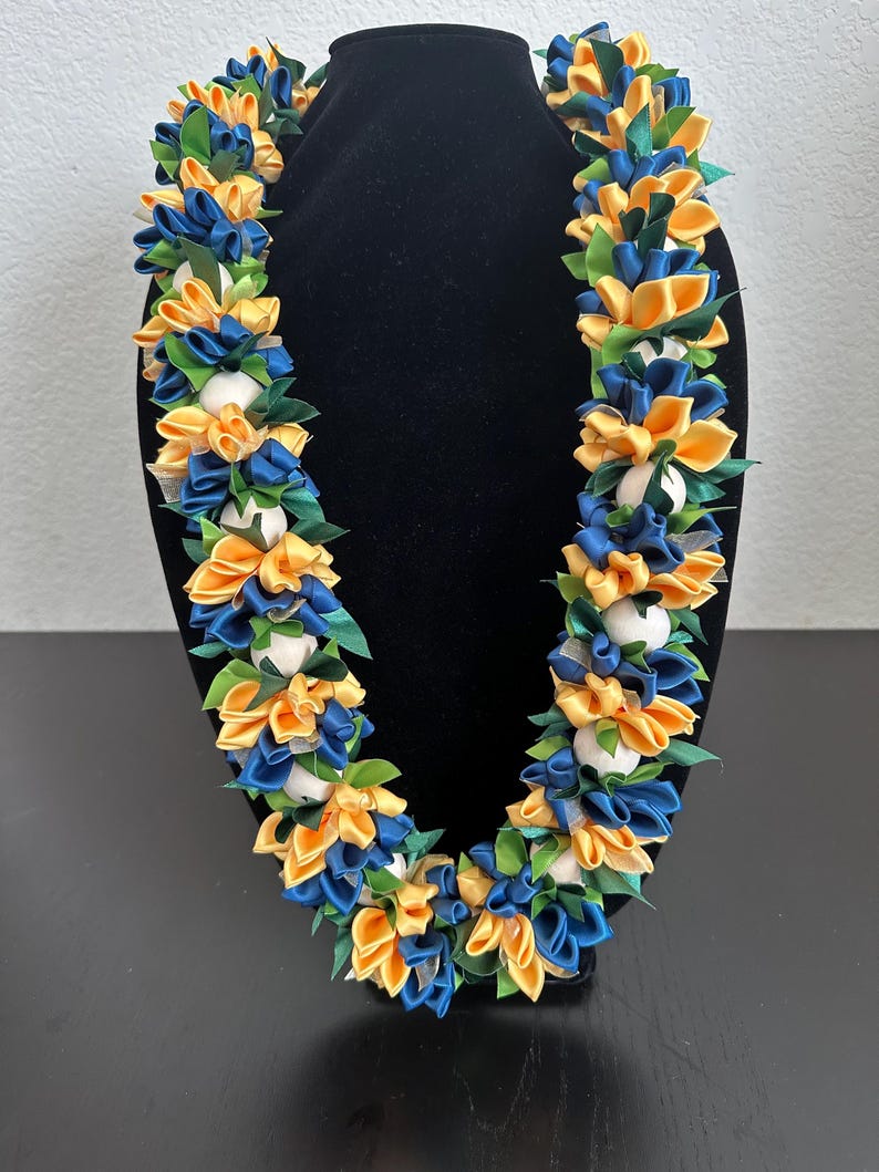 Custom Lei 2 Colors Pre-order - Etsy