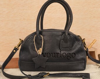 Elegante bolso bandolera personalizado de piel de vacuno auténtica negra con servicio de grabado láser del logotipo.
