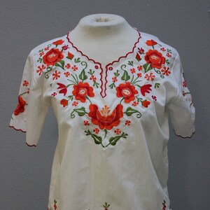 トップス Dead stock vintage embroidered tunic Unworn-vintage Floral Embroidered Short Sleeve Tunic Blouse