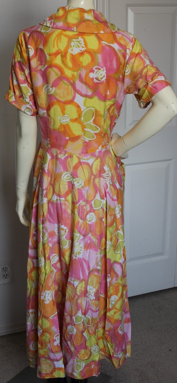 1960s Vintage Kay Nobel Dressing Gown Gem