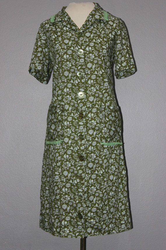 Vintage 1960s Green Floral Cotton Shift Dress