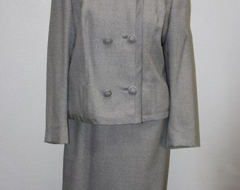 Classy Gray Tweed Skirt Suit