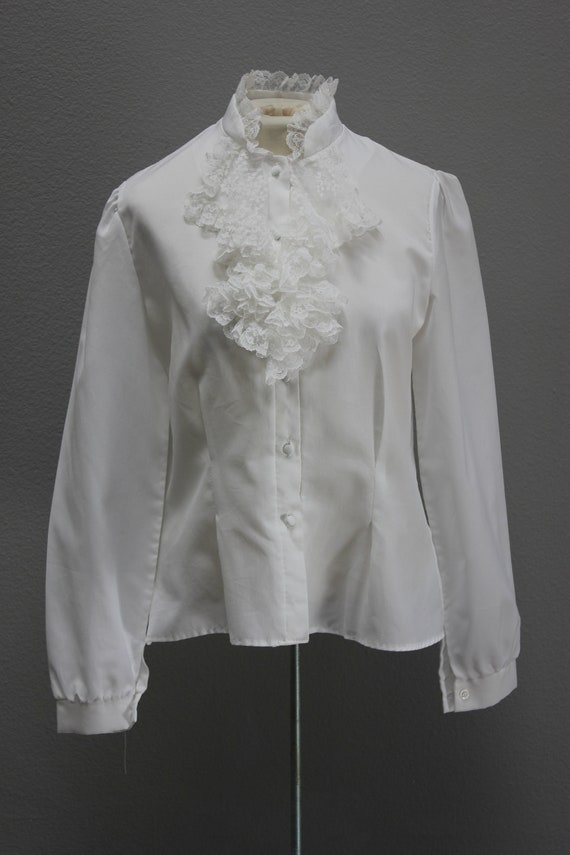 Romantic Vintage White Lacy Blouse