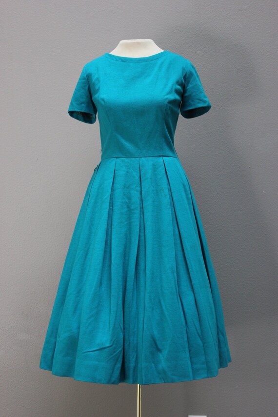 Adorable Vintage 1950s Teal Wool Bouffant Swing Dr