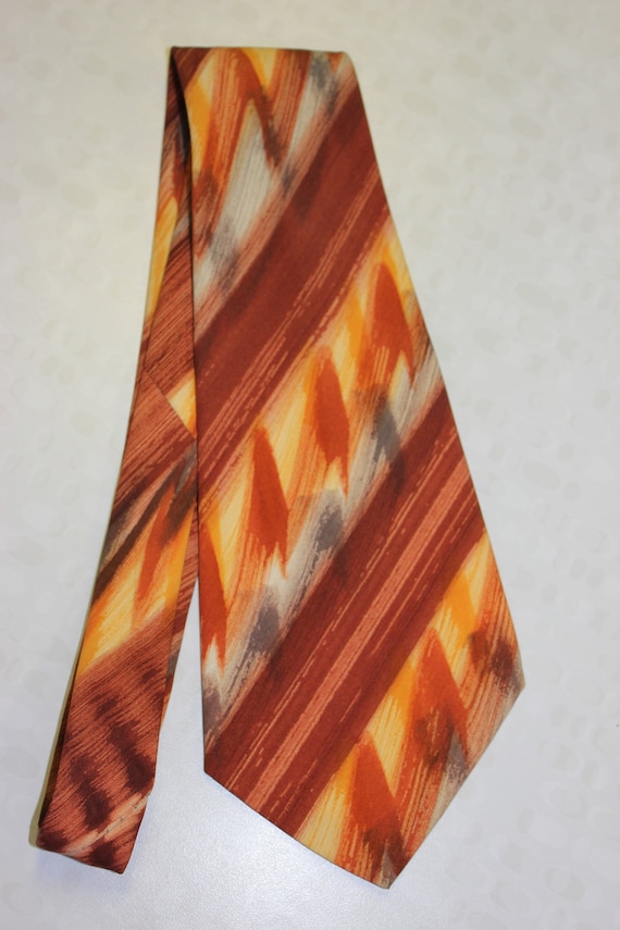 Gorgeous Vintage 1940s Hand Painted Colorful Tie