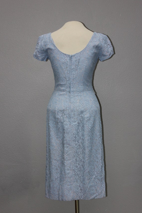 Adorable Vintage 1950s Blue Lace Dress Suit - image 6