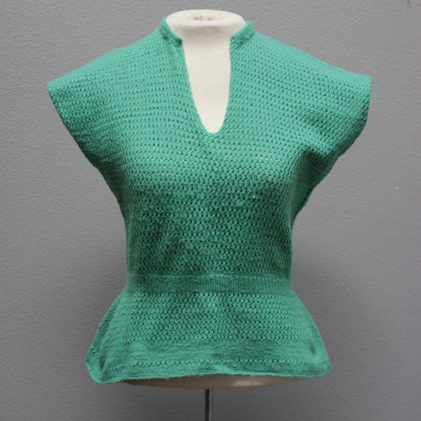 Vintage 1940s Green Fitted Sweater