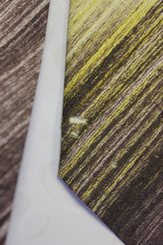 Fantastic 1940s Vintage Hand Painted Wide Tie - image 4
