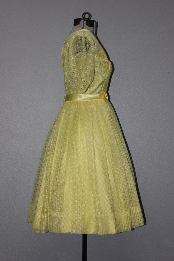 Sweet 1950s Vintage Yellow Bouffant Party Dress - image 2