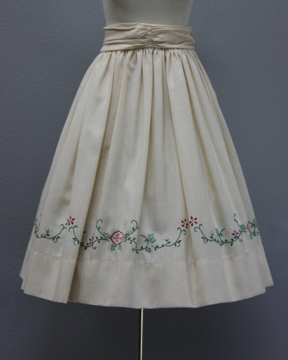 Adorable Vintage 1960s Bouffant Skirt - image 1