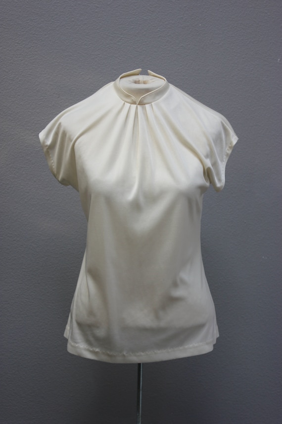 Cute 1970s Vintage Cream Blouse