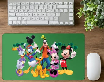 Alfombrilla de escritorio de Mickey y sus amigos, alfombrilla de ratón para juegos de Disney, regalo de cumpleaños de Disney Friends, decoración nostálgica para el espacio de trabajo, accesorio de escritorio del grupo Disney.