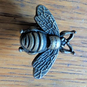Pair of Bumble Bee Cabinet / Drawer Knobs Antique Bronze style – Rustic Kitchen Cupboard Handles