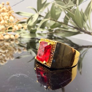 7,25 Karat Smaragdschliff Natürlicher Roter Rubin Solitärring, 925 Sterlingsilber-Verstellbarer Band