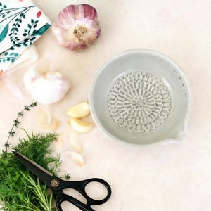 Handmade Ceramic Garlic Grater Bowl, Herb Stripper Dish with Spout