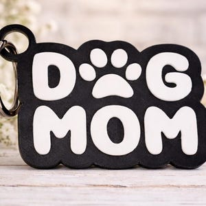 Dog Mom / Dog Dad / Cat Mom / Cat Dad Schlüsselanhänger – Farbe frei wählbar – 3D gedruckt – Geschenk für Tierliebhaber Dog Mom