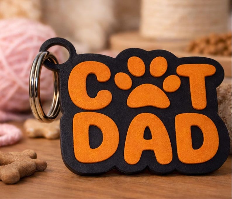 Dog Mom / Dog Dad / Cat Mom / Cat Dad Schlüsselanhänger – Farbe frei wählbar – 3D gedruckt – Geschenk für Tierliebhaber Cat Dad