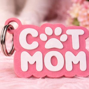 Dog Mom / Dog Dad / Cat Mom / Cat Dad Schlüsselanhänger – Farbe frei wählbar – 3D gedruckt – Geschenk für Tierliebhaber Cat Mom