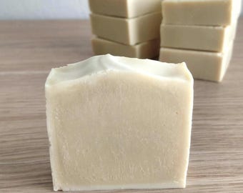 Hibiscus Unscented Natural Lye Soap: Minimal Ingredient Soap for Sensitive Skin. Lard Recipe