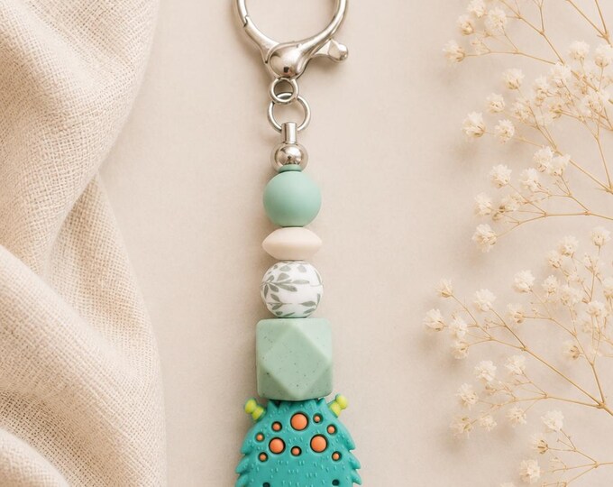 Project Bag Charm Keychain / Silicone Beads Scissor Fob Monster