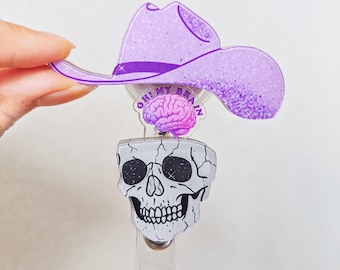 Porta credenciales con diseño de esqueleto divertido y original, con forma de caja torácica. Regalo ideal para enfermeras y profesionales de radiología.