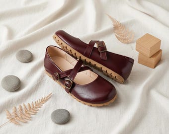 Handgemaakte bordeauxrode Mary Janes, vintage schoenen met gekruiste bandjes, rode platte schoenen met ronde neus, donkere academische stijl, retro damesschoenen, zacht wandelcadeau