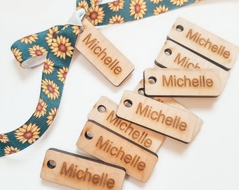 Mini personalized tags, personalized name tags, wood tags, present tags, personalized gift tag, PACK OF 10, name tags, business name tag