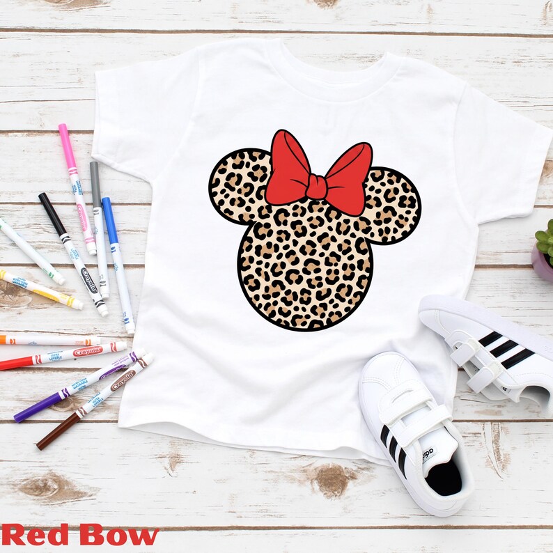 Custom Leopard Minnie Mouse Shirt, Cute Disney Mom Tee, Minnie Safari Kids Shirt, Minnie Mouse Birthday Shirt, Disney Family Vacation Shirts afbeelding 8