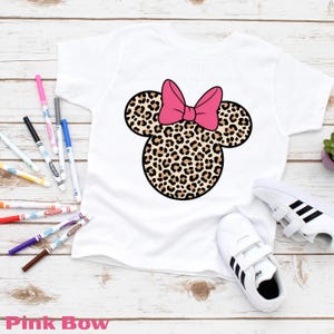 Custom Leopard Minnie Mouse Shirt, Cute Disney Mom Tee, Minnie Safari Kids Shirt, Minnie Mouse Birthday Shirt, Disney Family Vacation Shirts afbeelding 9