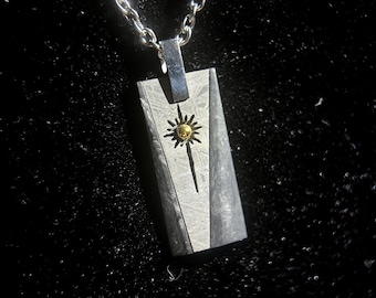 Wolfram Schild Meteorit Anhänger Halskette | Muonionalusta Meteorit Inlay | Widmanstätten | 60 cm21,5 | COA Geschenkbox