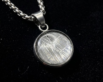 Authentic Muonionalusta Meteorite Pendant – 13.8mm Swedish Iron Meteorite Necklace