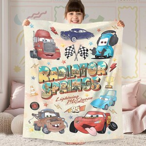 Manta de Cars Radiator Springs, manta de Rayo McQueen, regalo de cumpleaños de Cars, manta de Cars Land, manta de cumpleaños, manta de regalo para niño de cumpleaños imagen 3