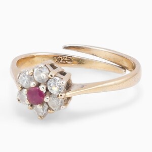 Vintage Flower Ring with a Ruby-Red Heart on an Open Shank