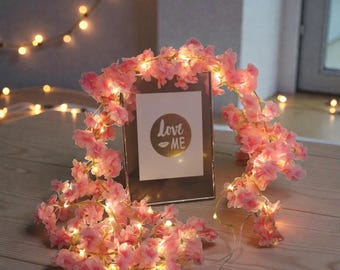 Guirnalda LED de flores de cerezo - Enredadera de flores de Sakura de 180 cm - Decoración estética japonesa - Fondo romántico para bodas, luz nocturna floral bohemia - Regalo