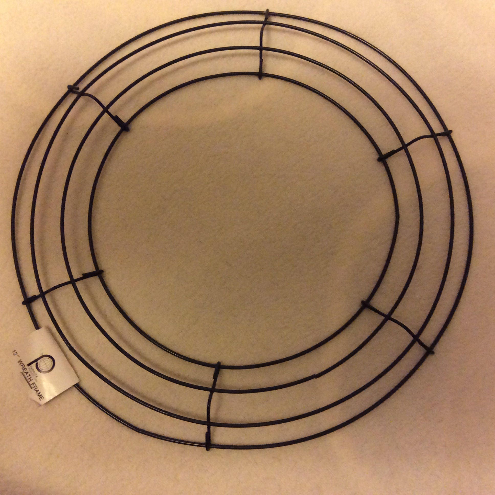 round wire wreath frames