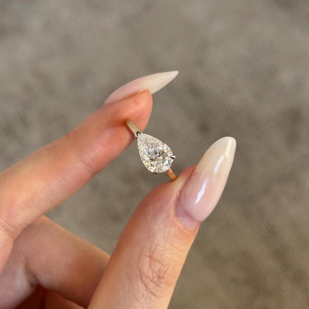 2 Carat Pear Moissanite & Lab Diamond 14K Gold Engagement Ring - Etsy