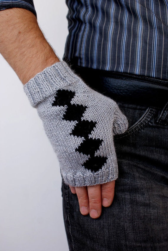 SALE Hand knit Men wool mittens gloves gray black for him Etsy