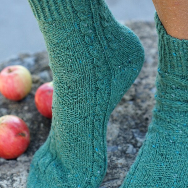 handmade socks, hand knit wool socks