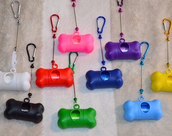 Dispensador de bolsas para excrementos de perro con cuentas • Soporte para bolsas de excrementos con forma de hueso • Accesorio para correa con clip