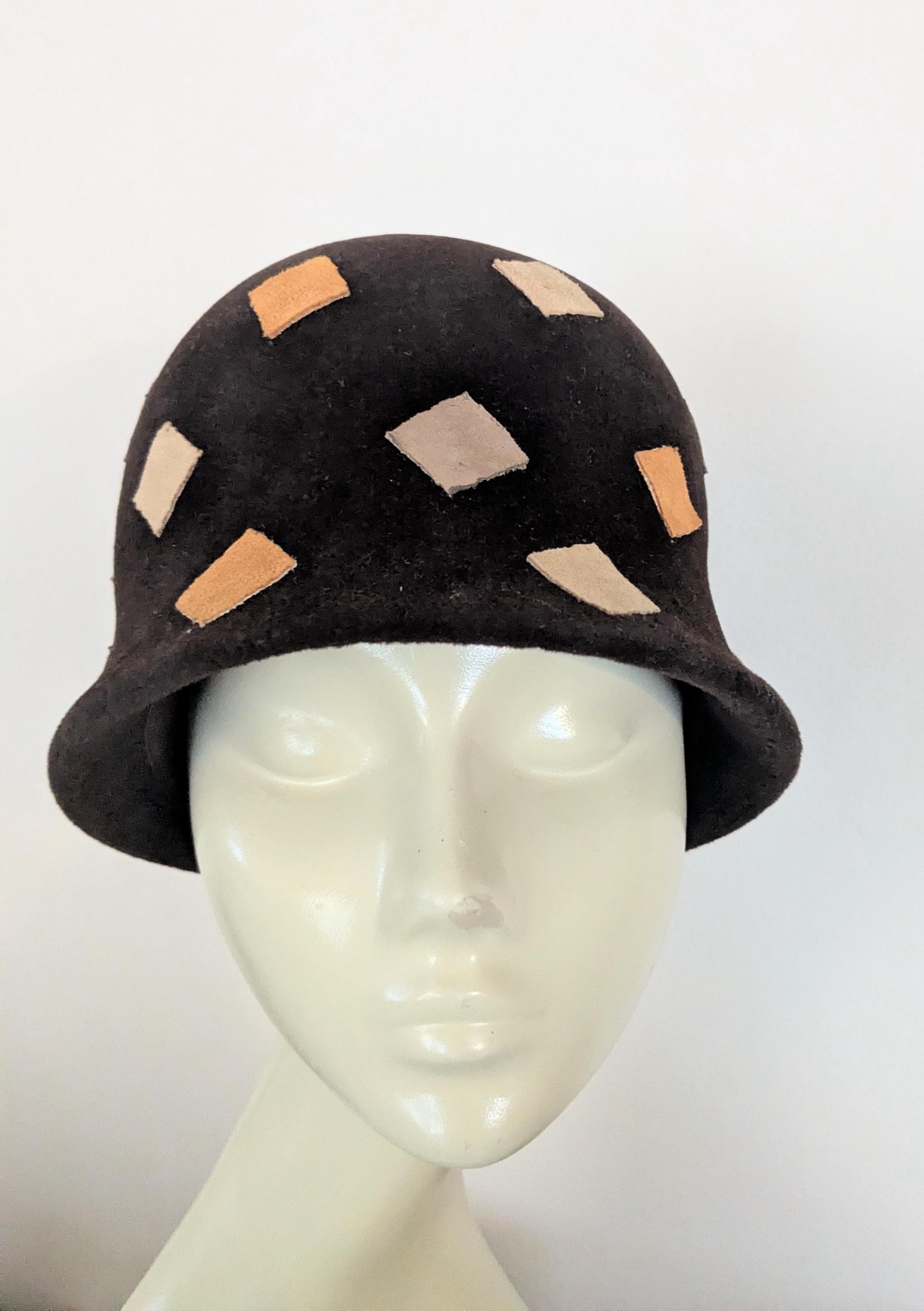 Frank R. Jelleff 1930s beaded cloche hat 1930 Womens Hats - Etsy main image 2