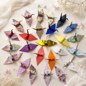 Japanese Origami Crane, Assorted Colorful Japanese Design Paper Craft, Handmade Origami Bird For Christmas Tree or Wedding Decorations